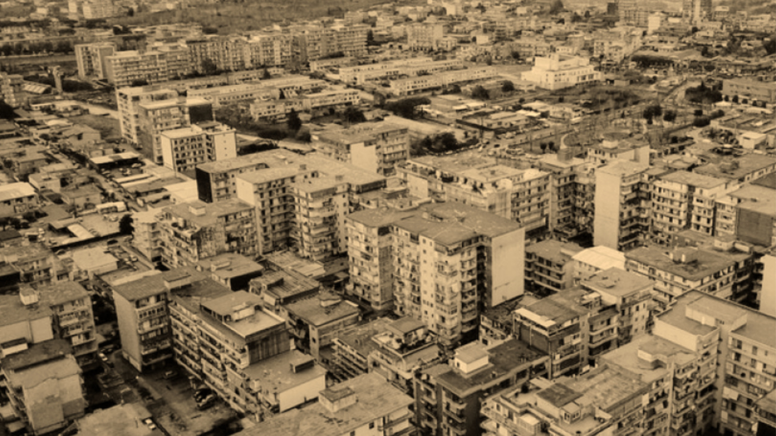 Vista aerea notturna del Rione Traiano